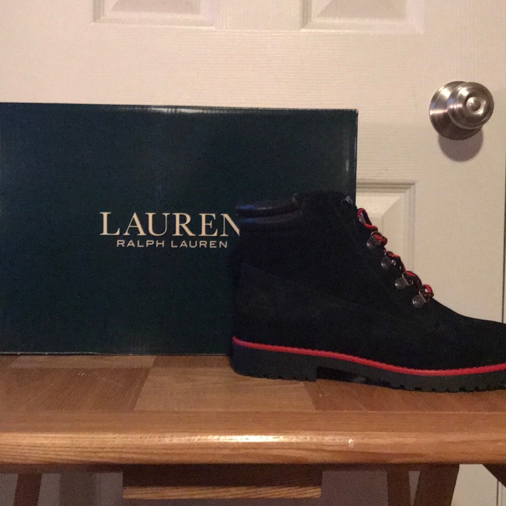 Lauren Ralph Lauren Suede Ankle Boots | Size 6.5
